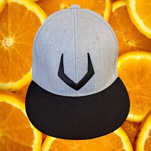 Valourian‎ Gray and Black Snapback Adjustable Hat